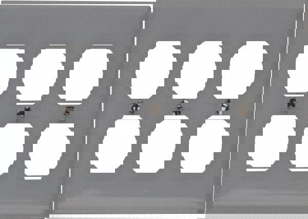 3 Gang, Outlet Wall Plate